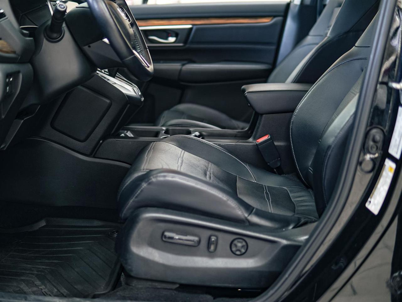 2017 Honda CR-V EX-L | LTHR | SUNROOF | HEATED & MEMORY SEATS Photo