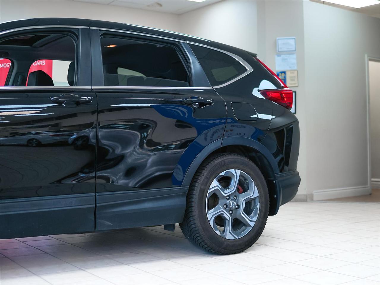 2017 Honda CR-V EX-L | LTHR | SUNROOF | HEATED & MEMORY SEATS Photo