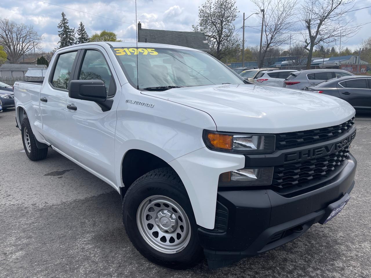 2019 Chevrolet Silverado 1500 CREW CAB 4x4, 6'6" Box
