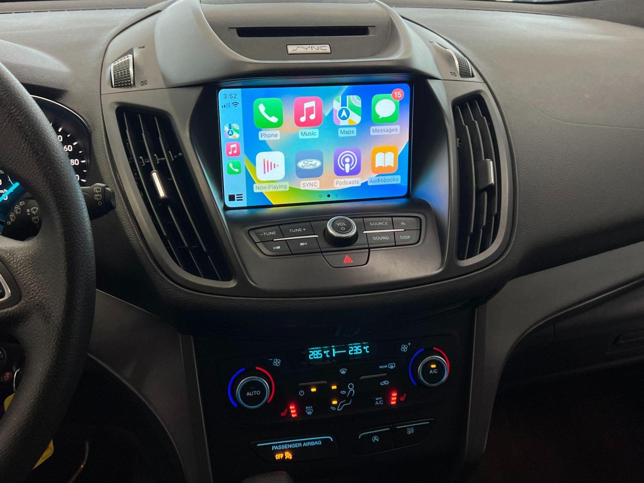 2018 Ford Escape SE 4WD+GPS+Camera+New Tires+CLEAN CARFAX - Photo #10