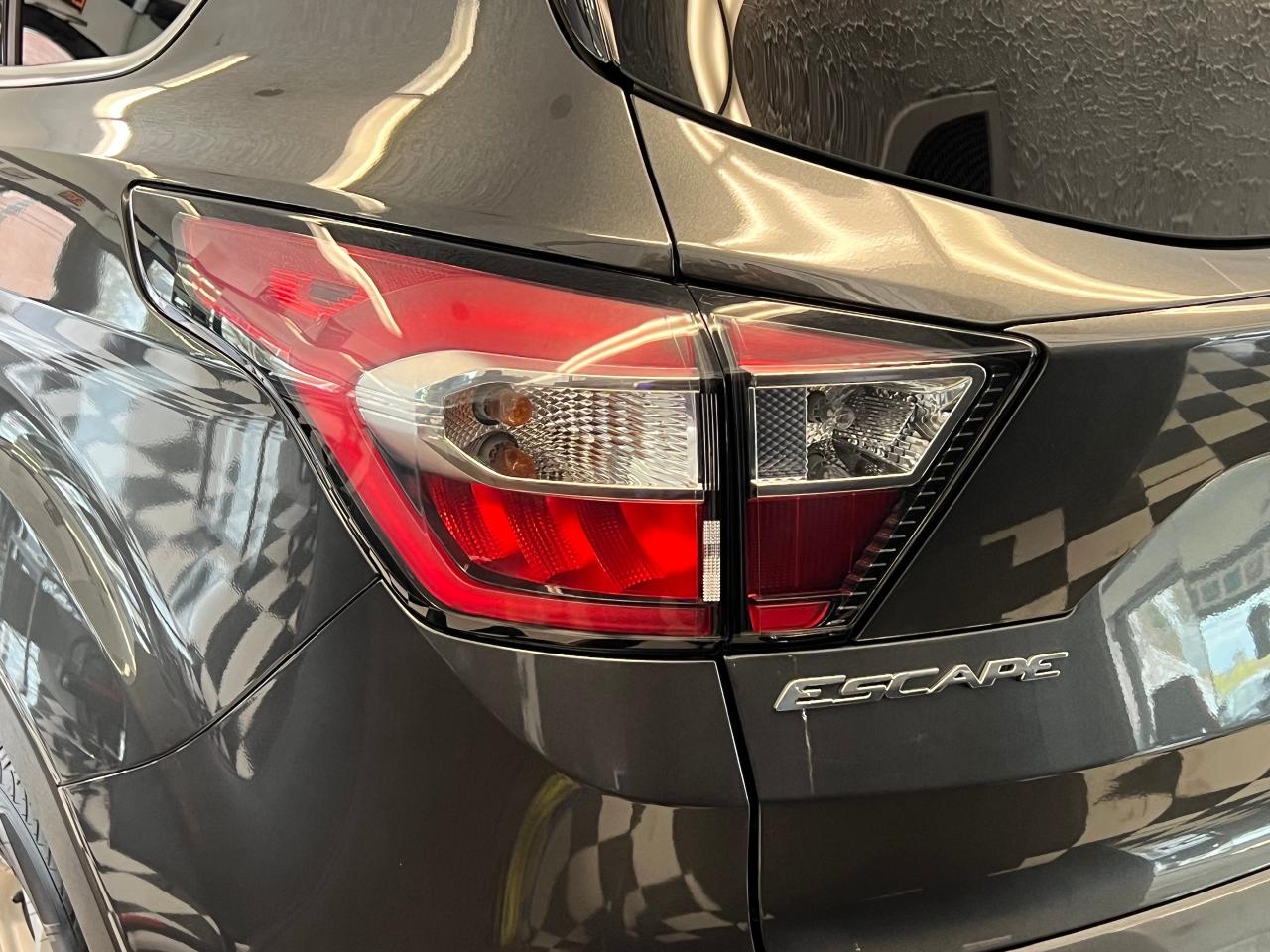 2018 Ford Escape SE 4WD+GPS+Camera+New Tires+CLEAN CARFAX - Photo #59