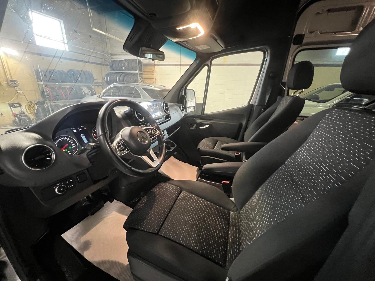 2019 Mercedes-Benz Sprinter V6 | 3500XD HIGH ROOF 170" - DUALLY WHEELS - Photo #16