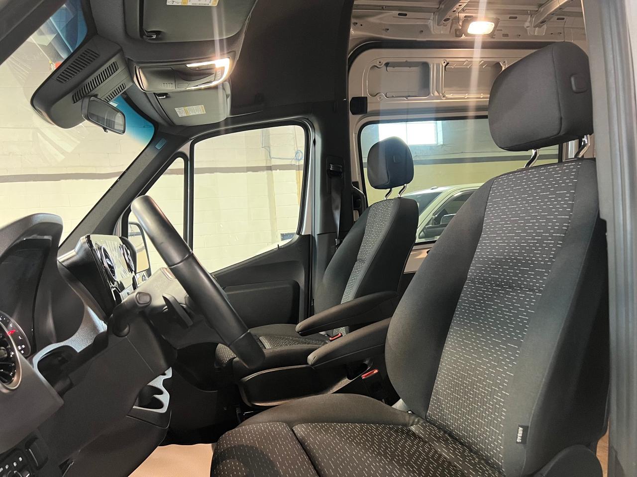 2019 Mercedes-Benz Sprinter V6 | 3500XD HIGH ROOF 170" - DUALLY WHEELS - Photo #18