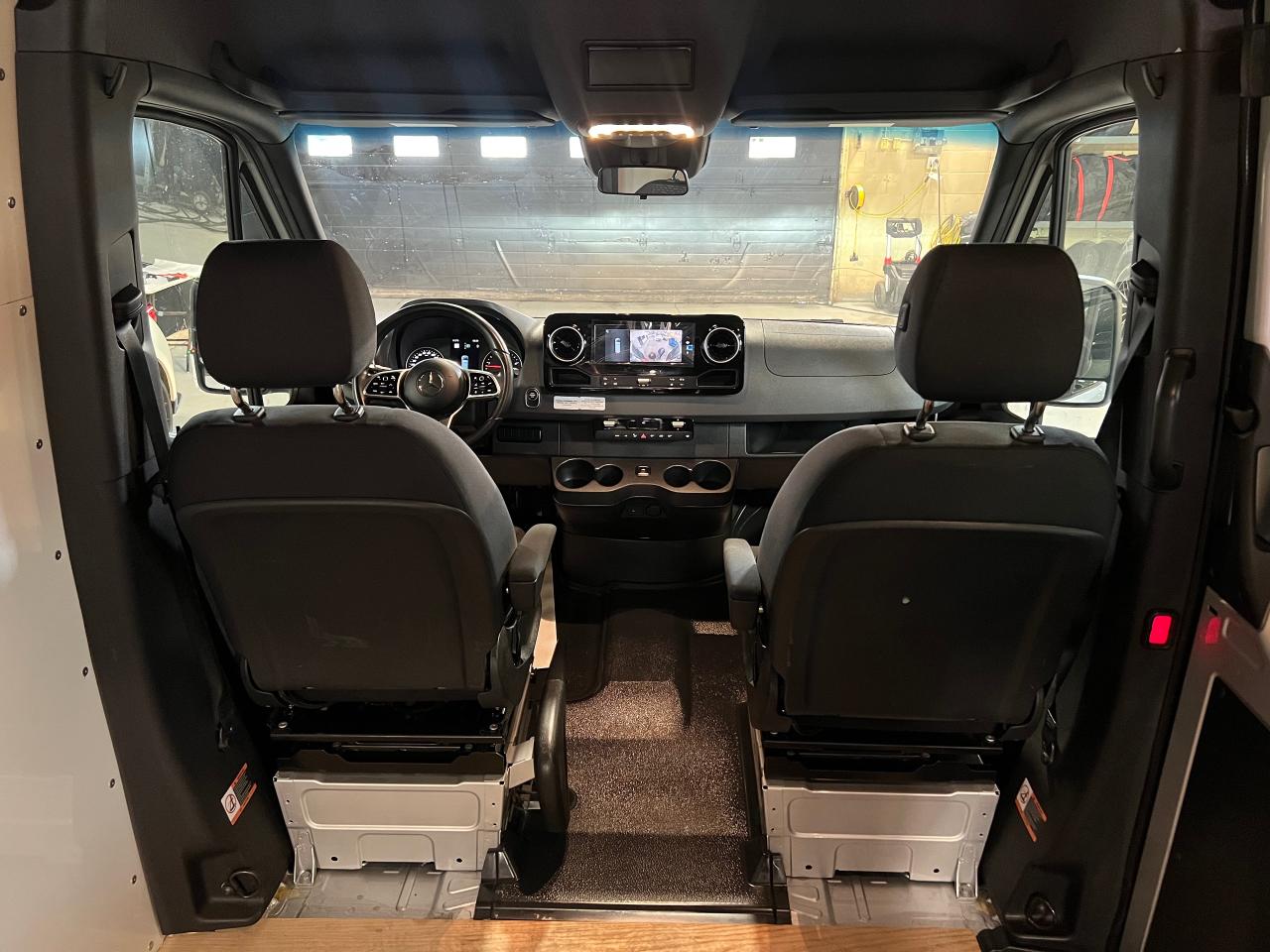 2019 Mercedes-Benz Sprinter V6 | 3500XD HIGH ROOF 170" - DUALLY WHEELS - Photo #39