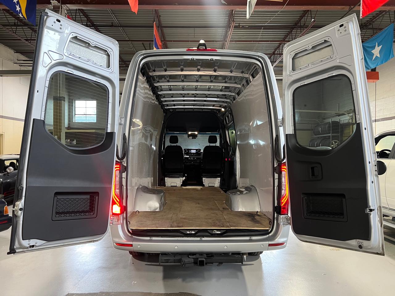 2019 Mercedes-Benz Sprinter V6 | 3500XD HIGH ROOF 170" - DUALLY WHEELS - Photo #34