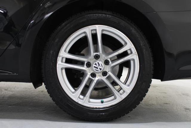 2014 Volkswagen Passat Comfortline 1.8T 6sp at Tip