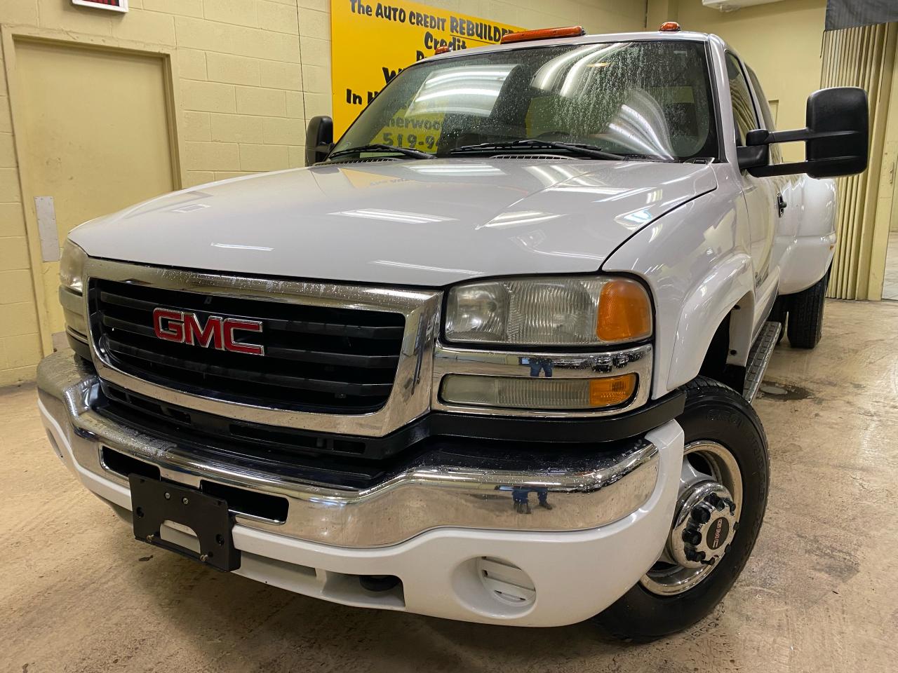 2006 GMC Sierra 3500 SLE - Photo #1