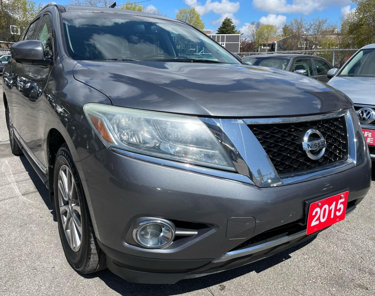 Used 2015 Nissan Pathfinder Comes with Cruise control ,Bluetooth ,Heated seats,Full moon sunroof,Alloy Wheels, Backup camera with 360 camera,Leather seats and much more in this Pathfinder SL for sale in Scarborough, ON