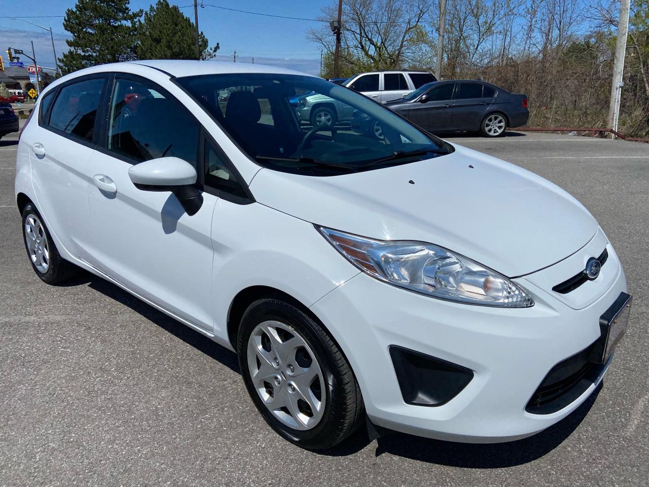 2013 Ford Fiesta SE ** AUTOSTART, HTD SEATS, BLUETOOTH  **