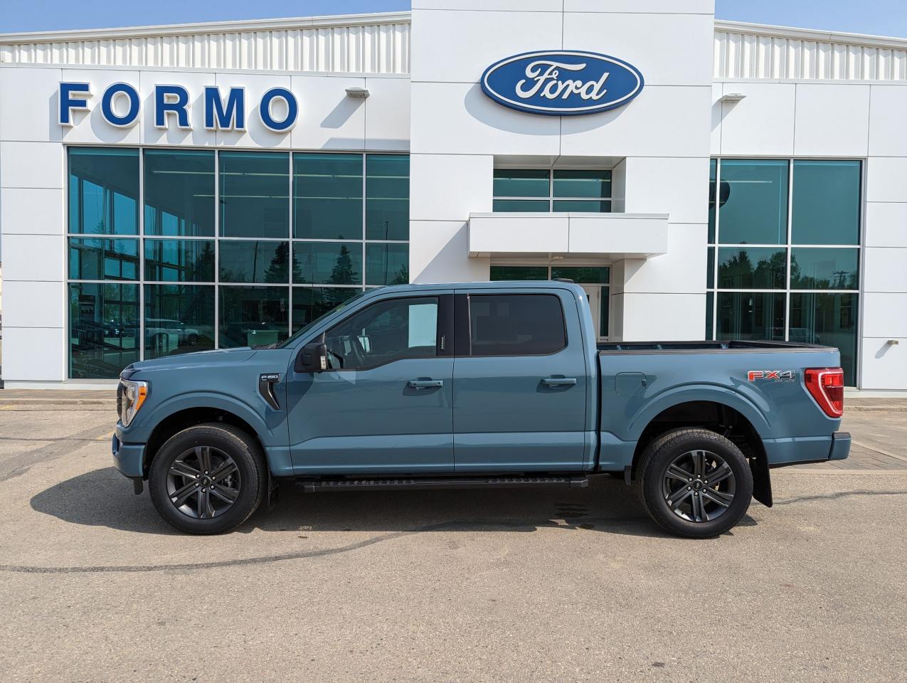2023 Ford F-150 XLT Photo0