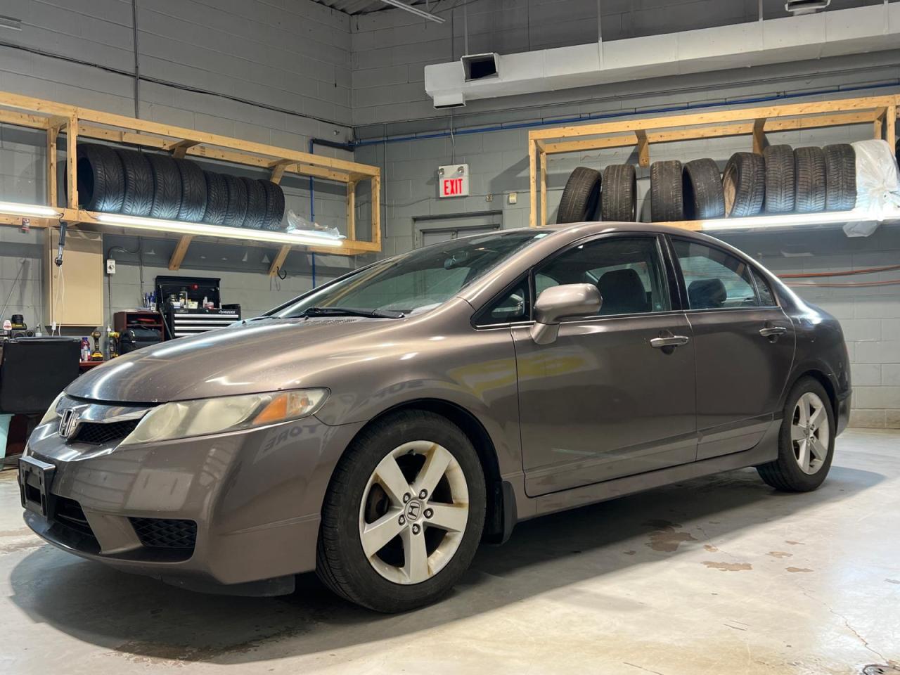Used 2011 Honda Civic Sunroof *  Alloy Summer Rims * Winter Steel Rims * Original Honda Weather Mats * Cruise Control * Power Locks * Keyless Entry * AM/FM/Aux * 12V DC Out for sale in Cambridge, ON