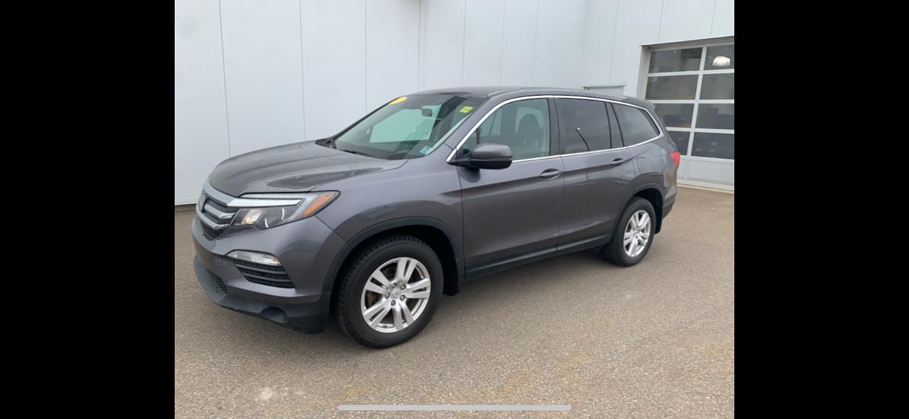 2017 Honda Pilot 4WD 4DR LX Photo19