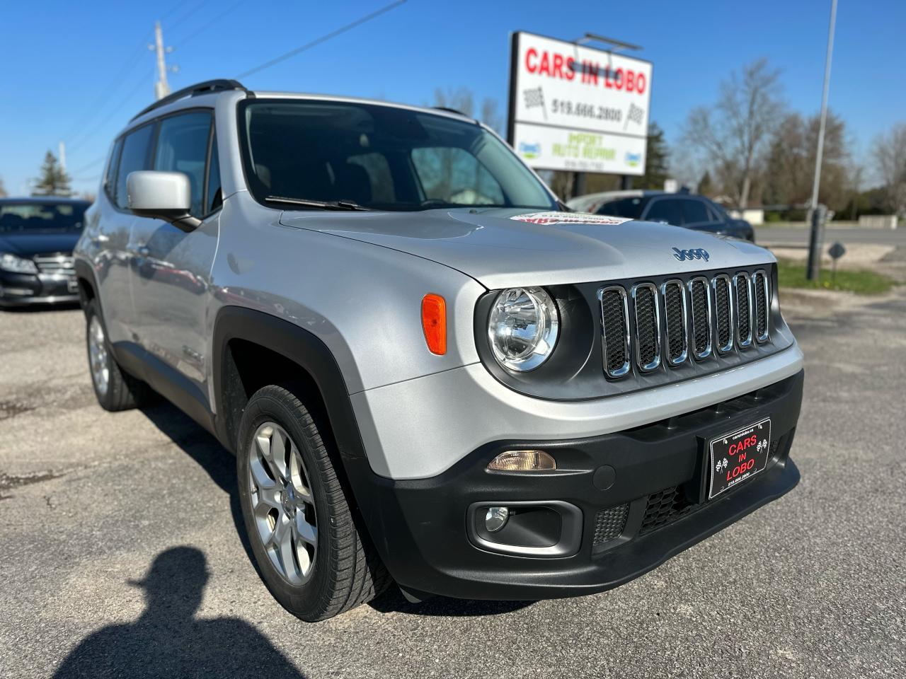 2015 Jeep Renegade North Photo24