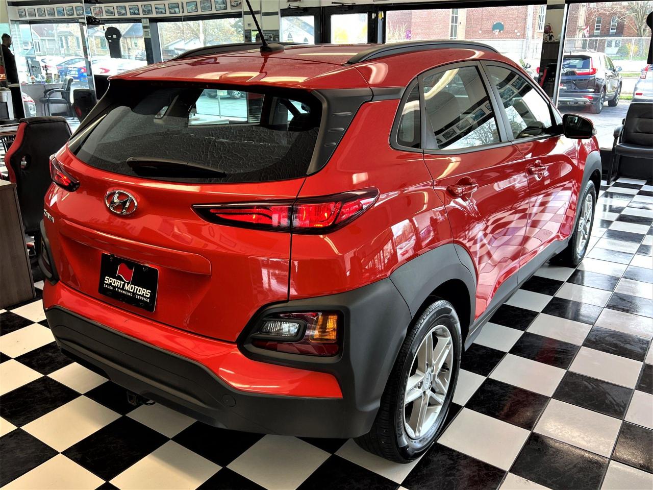 2019 Hyundai KONA Essential+ApplePlay+HeatedSeats+Camera+CLEANCARFAX - Photo #4