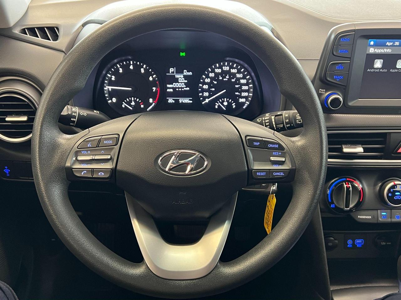 2019 Hyundai KONA Essential+ApplePlay+HeatedSeats+Camera+CLEANCARFAX Photo75