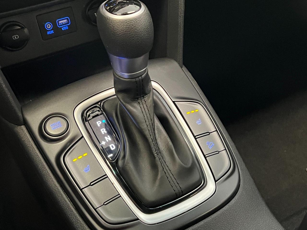 2019 Hyundai KONA Essential+ApplePlay+HeatedSeats+Camera+CLEANCARFAX Photo104