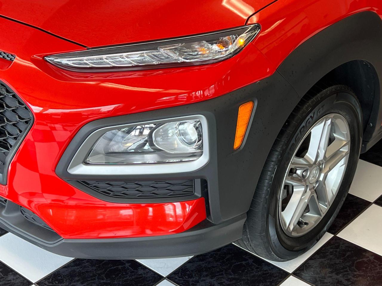 2019 Hyundai KONA Essential+ApplePlay+HeatedSeats+Camera+CLEANCARFAX Photo106