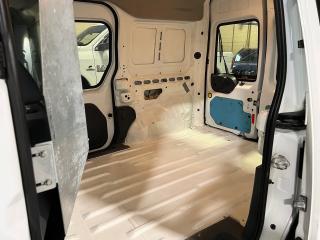 2013 Ford Transit Connect 114.6" XLT W\REAR & SIDE DOOR GLASS - Photo #36