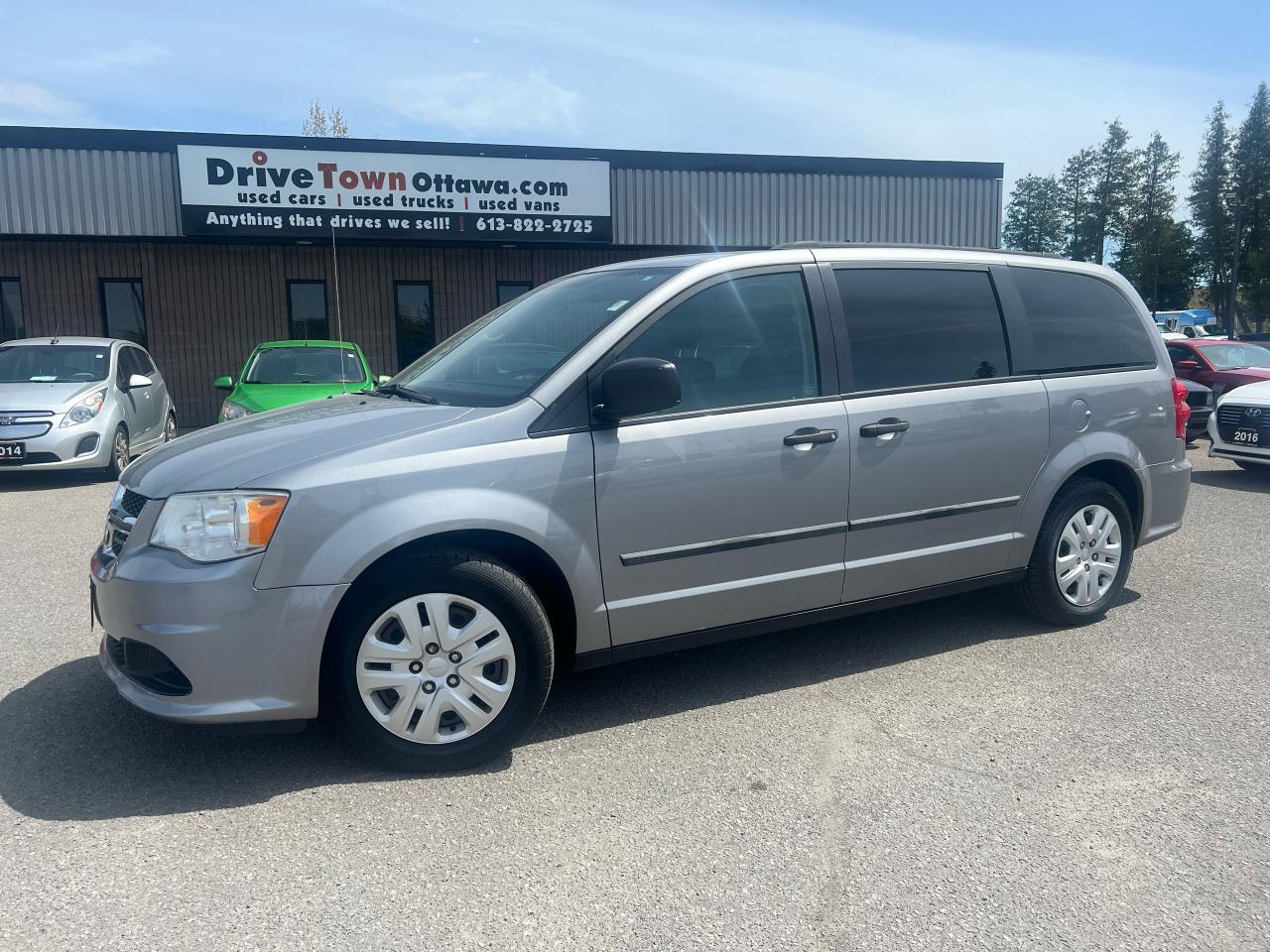 2014 Dodge Grand Caravan SE with DVD - Photo #1