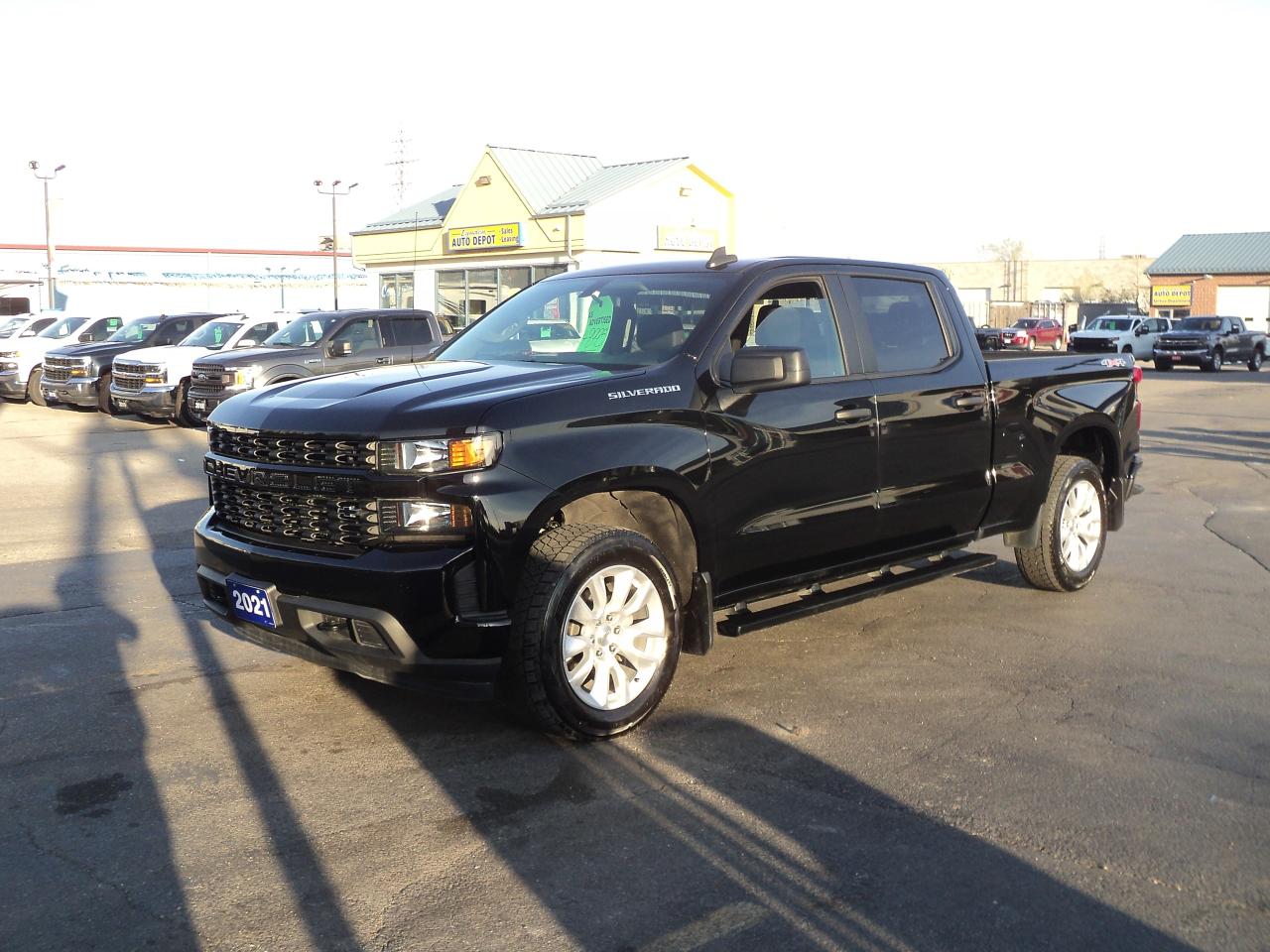Used 2021 Chevrolet Silverado 1500 Custom CrewCab 4x4 5,3L 6.5ftBox RemoteTailGate for sale in Brantford, ON