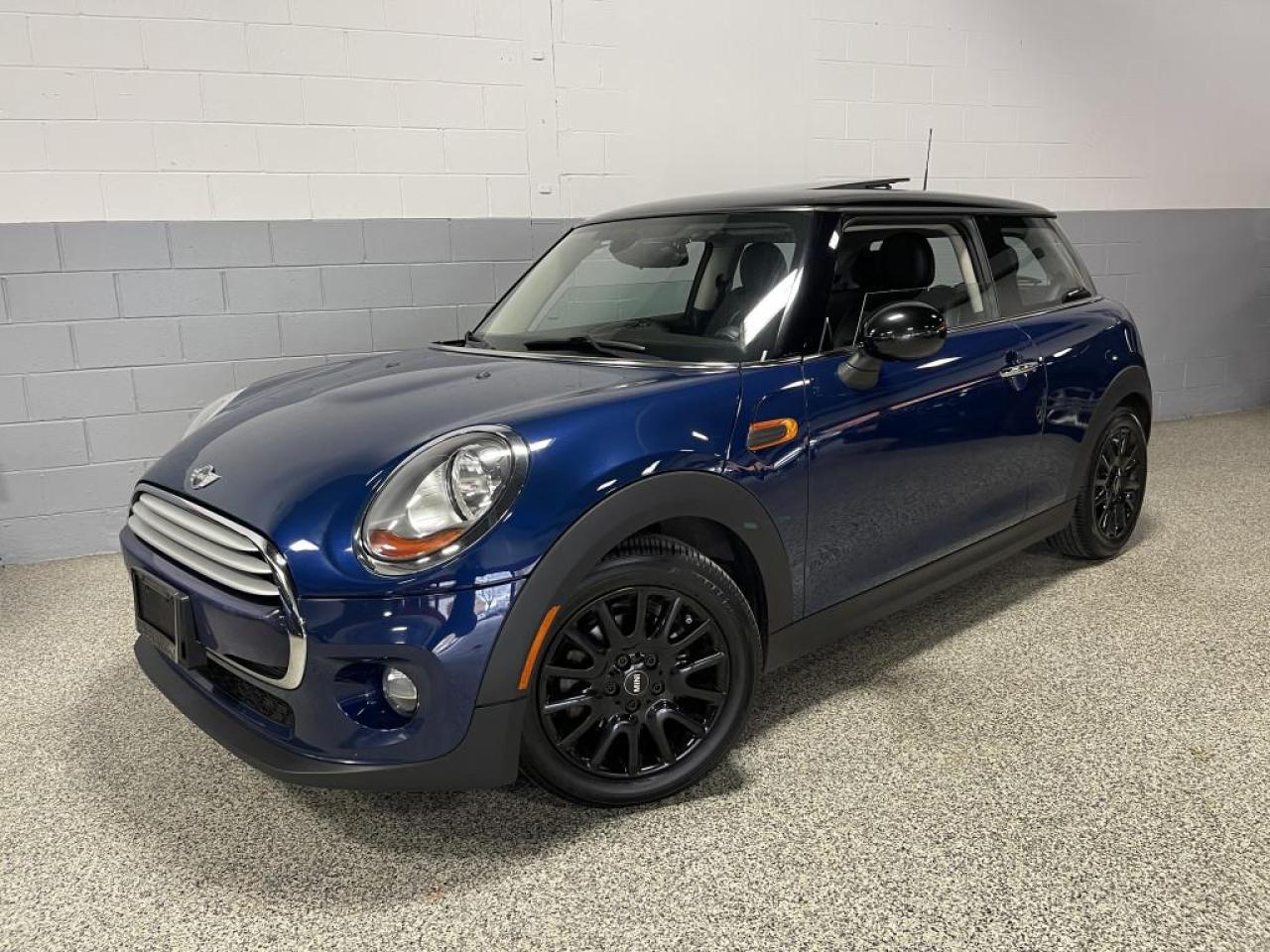 Used 2015 MINI Cooper PANO-ROOF|SPORT SEATS|COMFORT ACCESS w/PUSH START| for sale in North York, ON