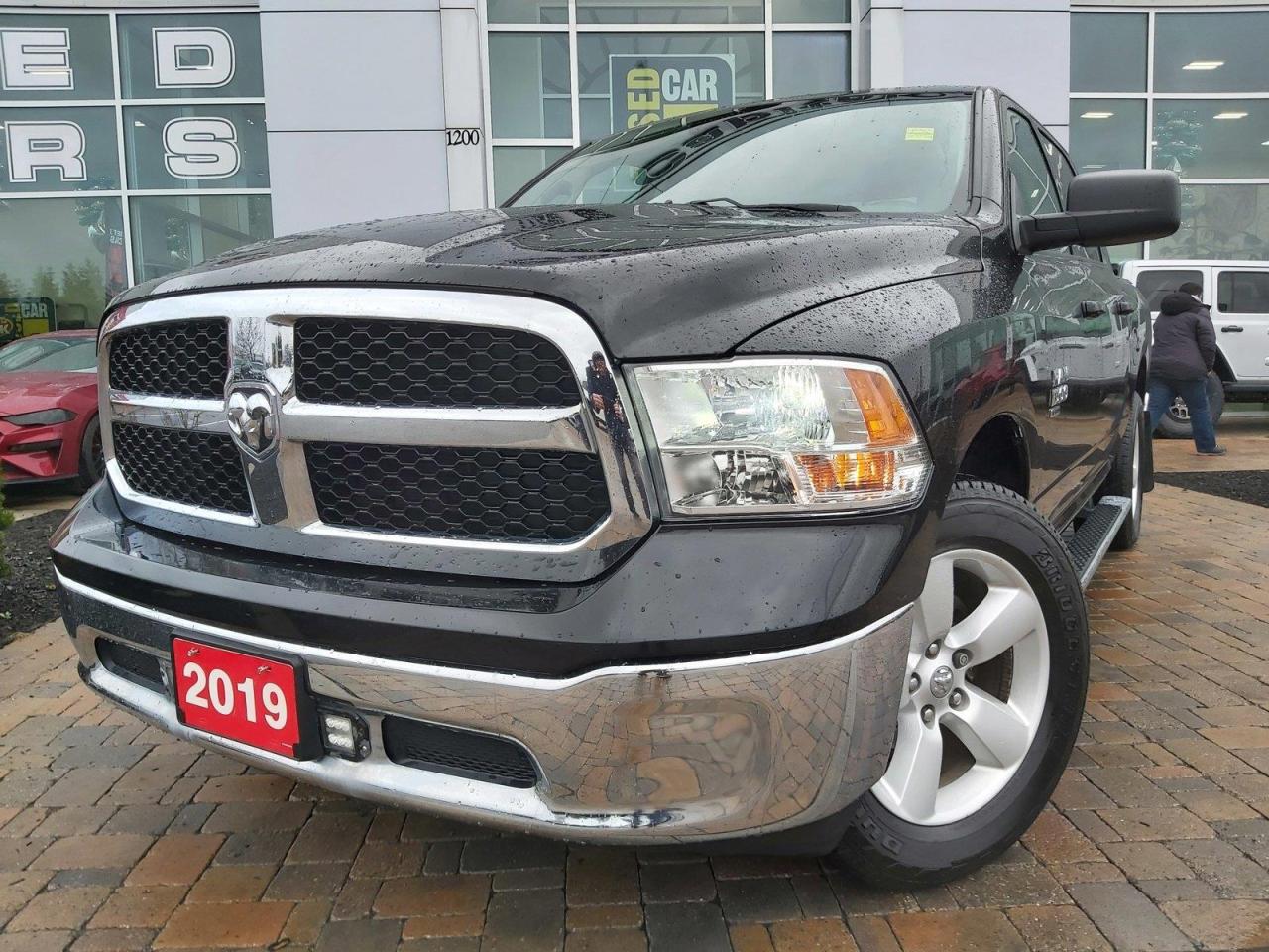 2019 RAM 1500 Classic SLT Photo2