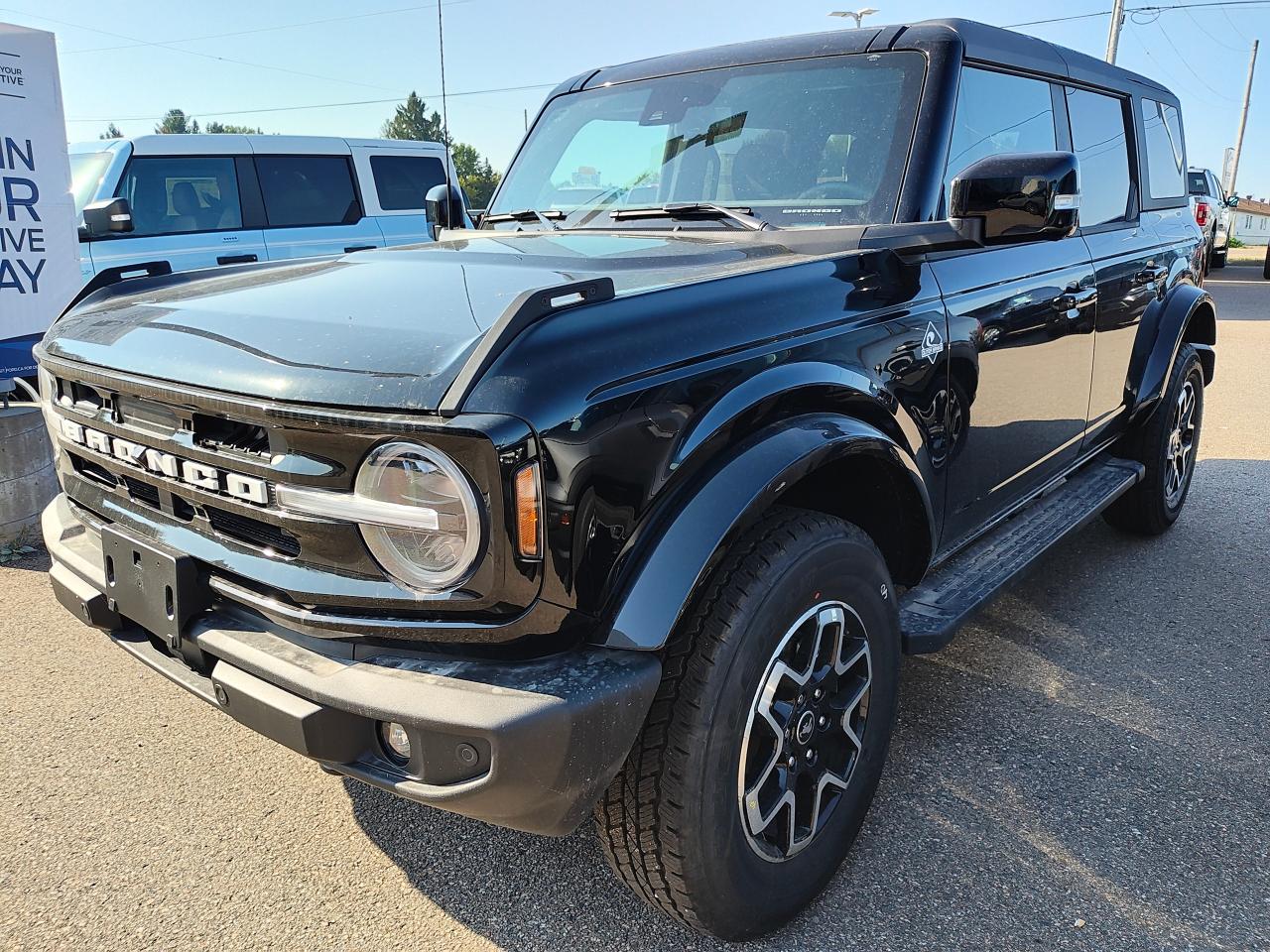 2023 Ford Bronco 4 DOOR 4X4 Photo5