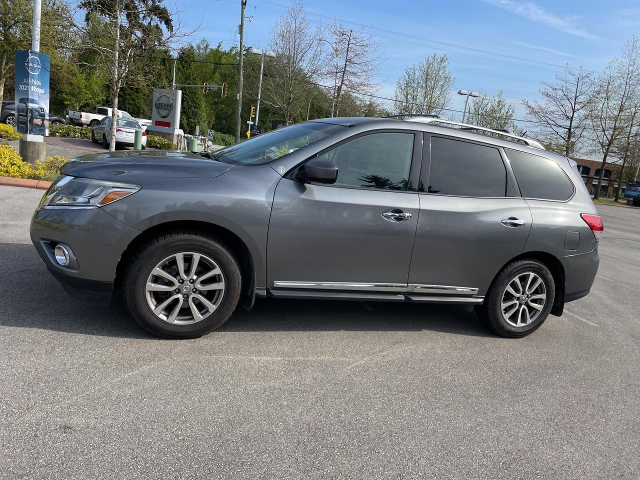 Used 2015 Nissan Pathfinder 4WD 4DR PLATINUM for sale in Surrey, BC