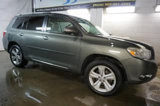 Used 2010 Toyota Highlander LIMITED 4WD *FREE ACCIDENT* CAMERA NAV BLUETOOTH DVD LEATHER HEATED SEATS SUNROOF for sale in Milton, ON