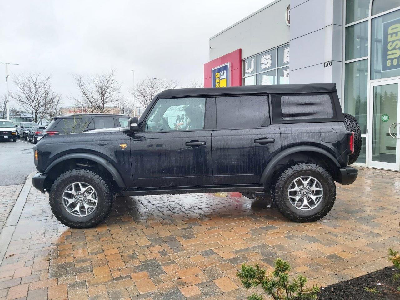 2022 Ford Bronco Badlands Photo3