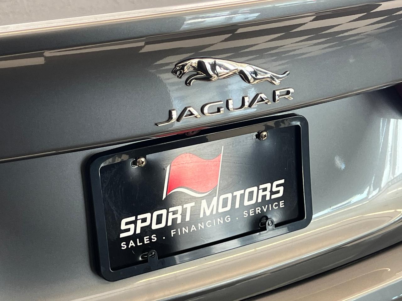 2017 Jaguar XE 35t Supercharged V6+ApplePlay+GPS+Camera+BlindSpot - Photo #62