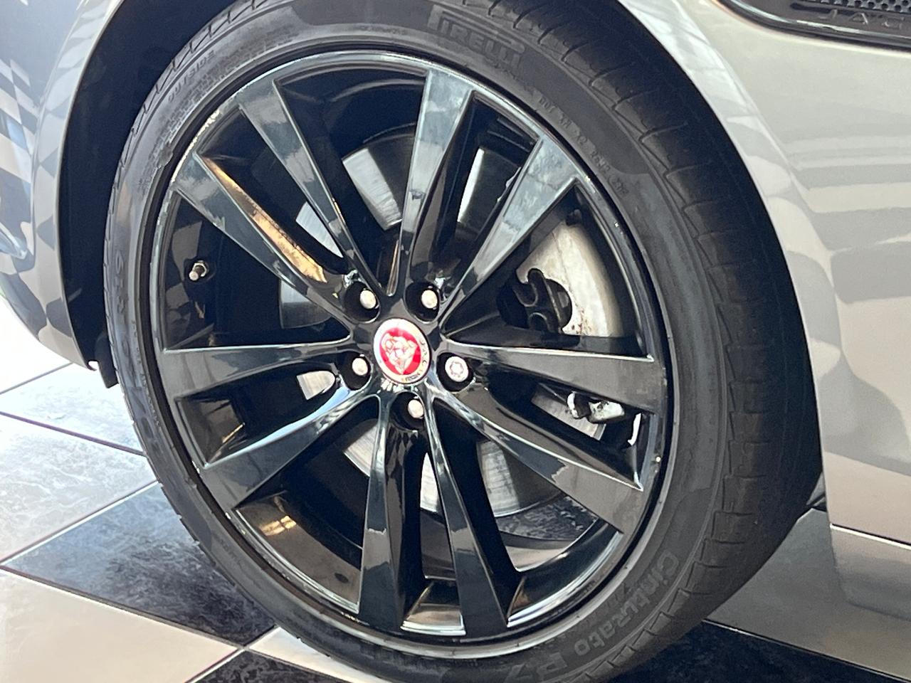 2017 Jaguar XE 35t Supercharged V6+ApplePlay+GPS+Camera+BlindSpot Photo119