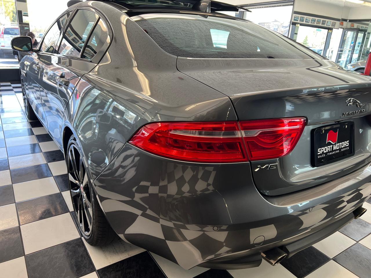 2017 Jaguar XE 35t Supercharged V6+ApplePlay+GPS+Camera+BlindSpot Photo106