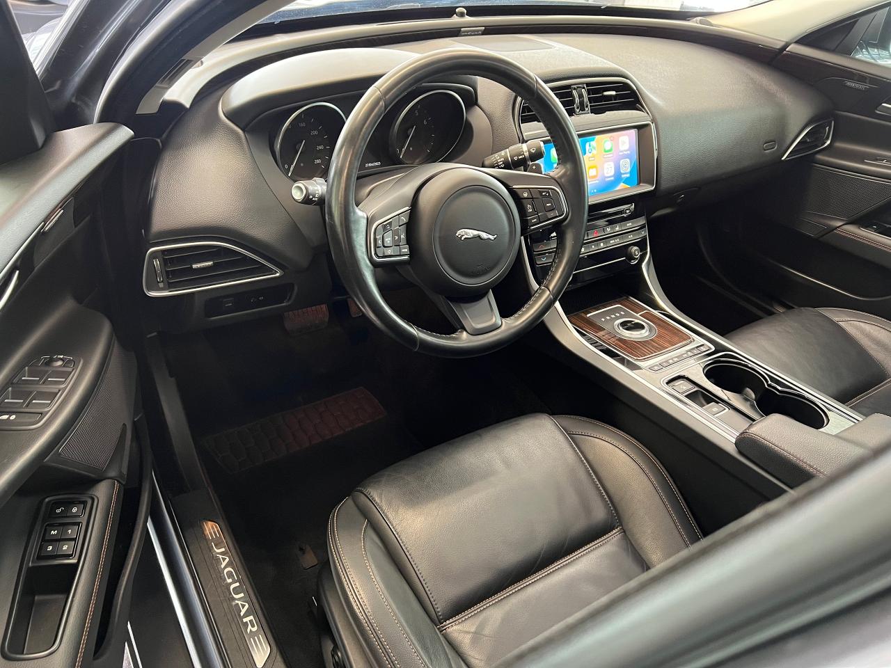 2017 Jaguar XE 35t Supercharged V6+ApplePlay+GPS+Camera+BlindSpot - Photo #19