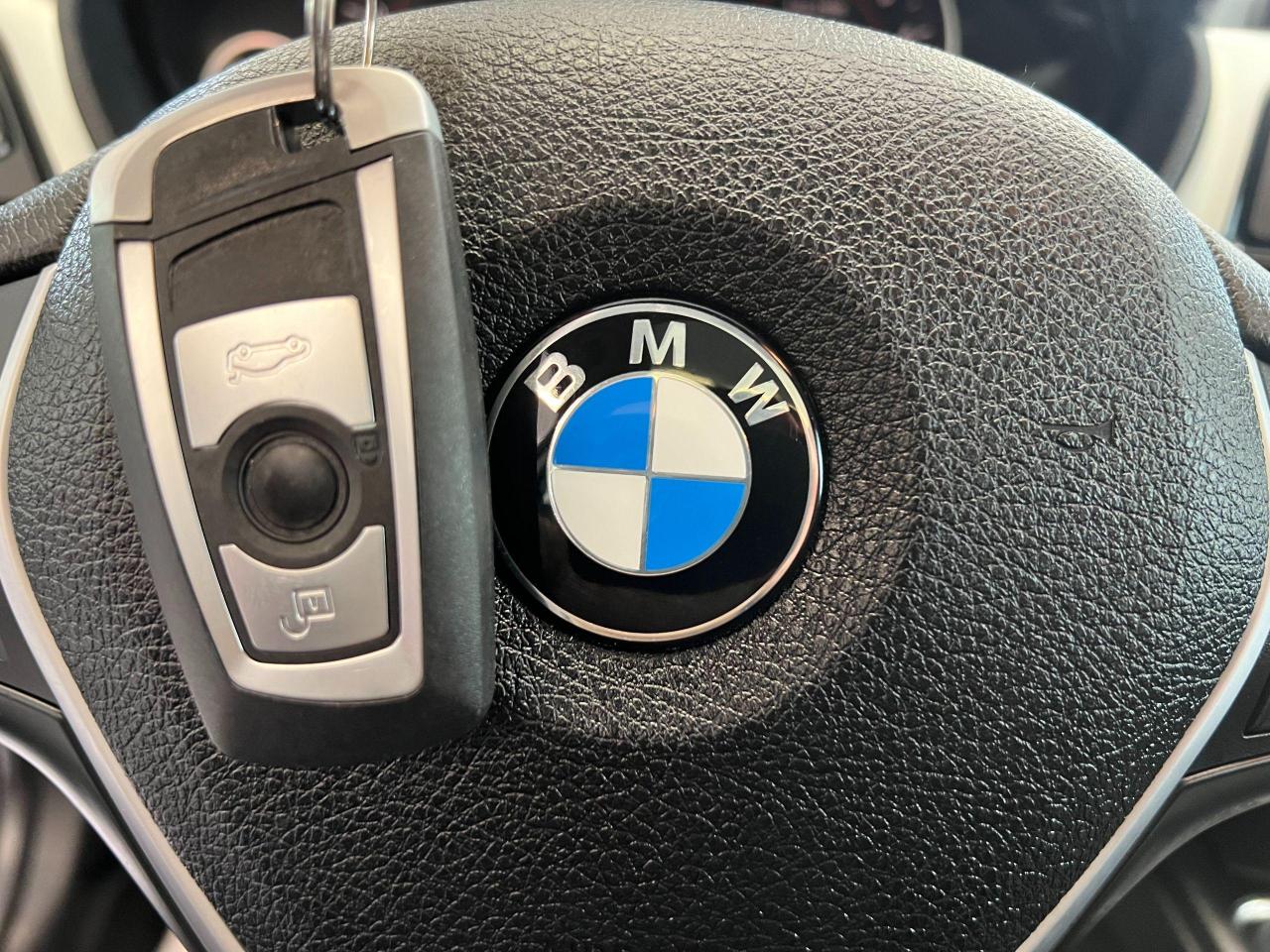 2014 BMW 3 Series 320i Xdrive+Heated Leather Seats+Sunroof+PushStart - Photo #14