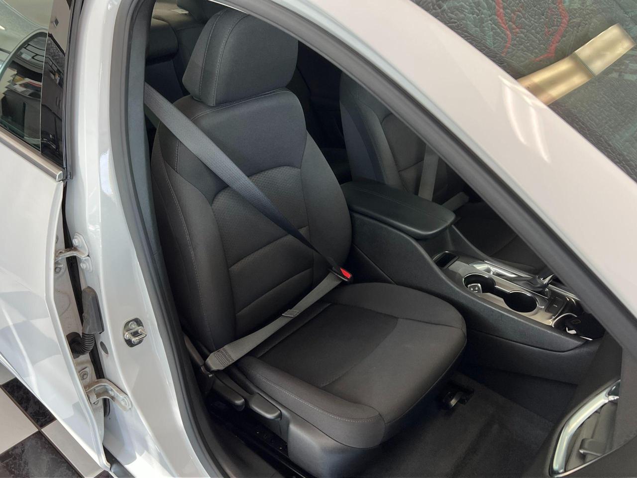 2019 Chevrolet Malibu LT+New Tires+Wheels+Remote Start+CAM+CLEAN CARFAX - Photo #21