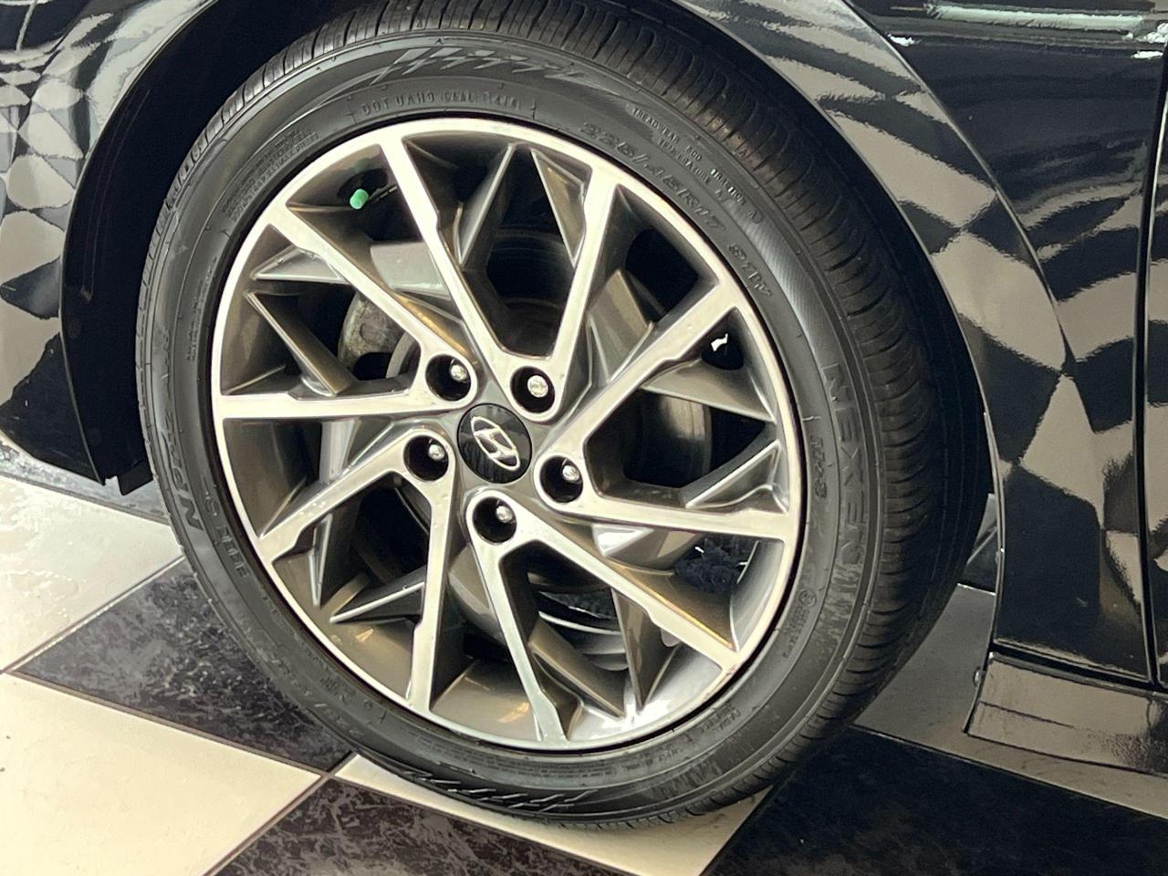 2020 Hyundai Elantra Ultimate+Adaptive Cruise+LaneKeep+BSM+CLEAN CARFAX - Photo #56