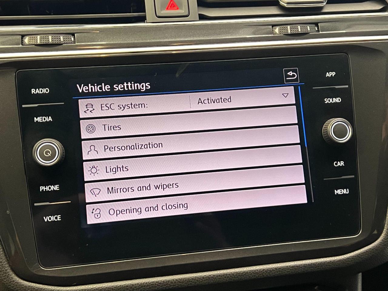 2018 Volkswagen Tiguan 4Motion+ApplePlay+Camera+Heated Seats+CLEAN CARFAX Photo103