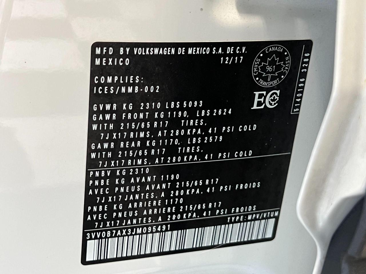 2018 Volkswagen Tiguan 4Motion+ApplePlay+Camera+Heated Seats+CLEAN CARFAX - Photo #46