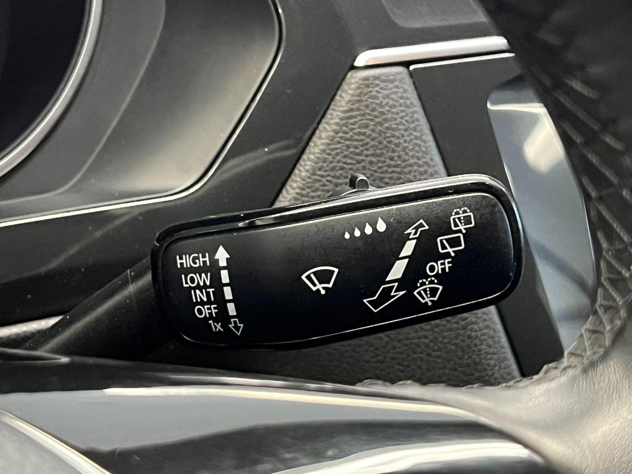 2018 Volkswagen Tiguan 4Motion+ApplePlay+Camera+Heated Seats+CLEAN CARFAX - Photo #49