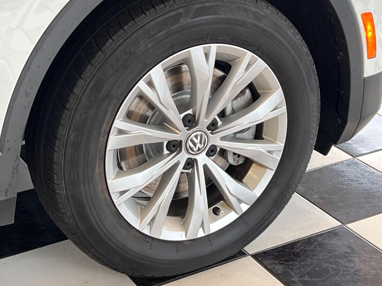 2018 Volkswagen Tiguan 4Motion+ApplePlay+Camera+Heated Seats+CLEAN CARFAX Photo126