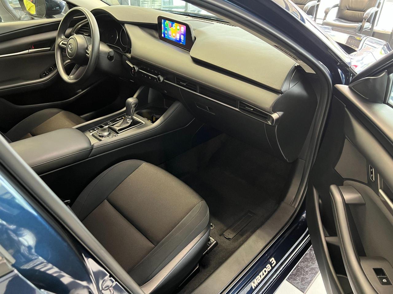 2021 Mazda MAZDA3 GX+ApplePlay+Remote Start+Blind Spot+CLEAN CARFAX Photo83
