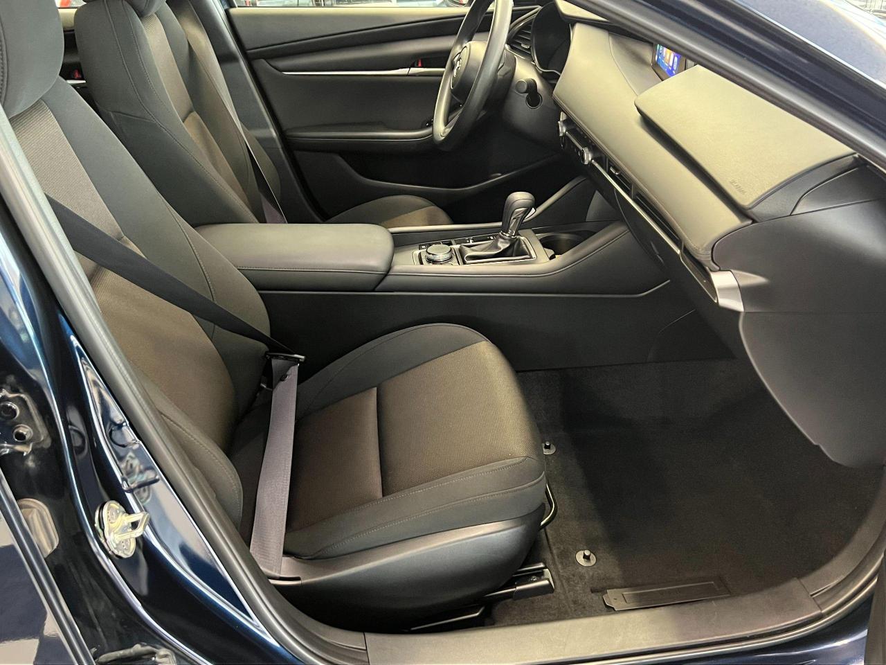 2021 Mazda MAZDA3 GX+ApplePlay+Remote Start+Blind Spot+CLEAN CARFAX - Photo #22