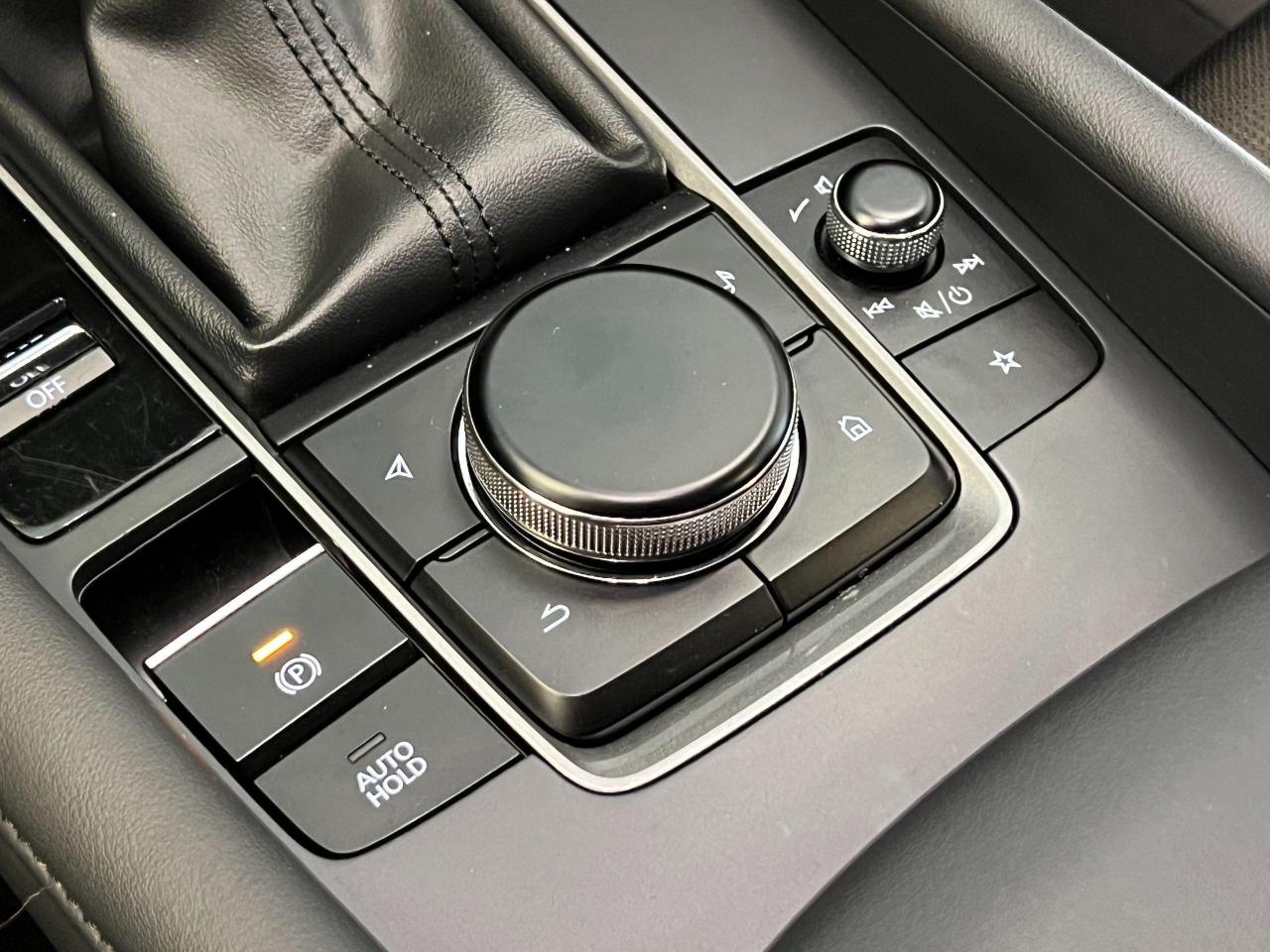 2021 Mazda MAZDA3 GX+ApplePlay+Remote Start+Blind Spot+CLEAN CARFAX - Photo #38