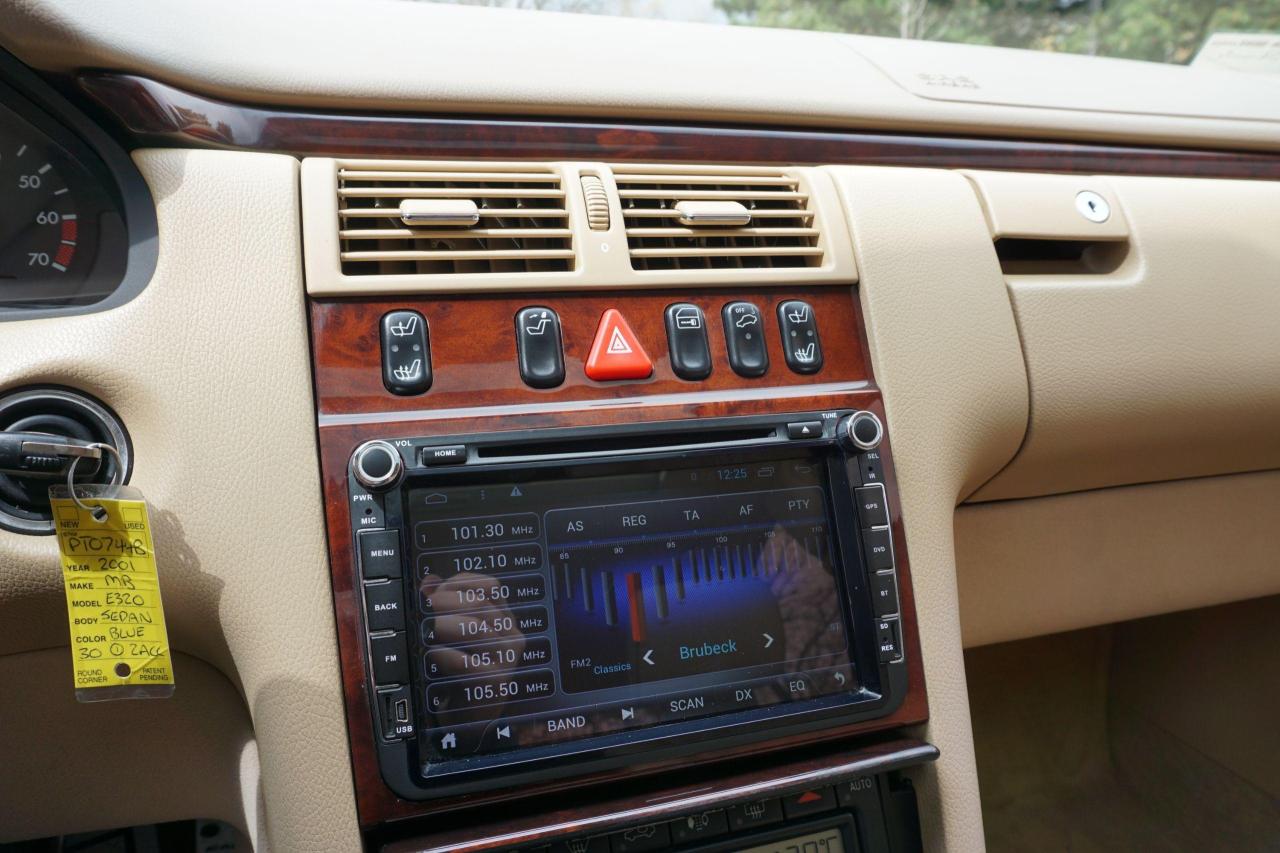 2001 Mercedes-Benz E-Class STUNNING SHAPE / RWD / BACKUP CAM / CERTIFIED - Photo #15