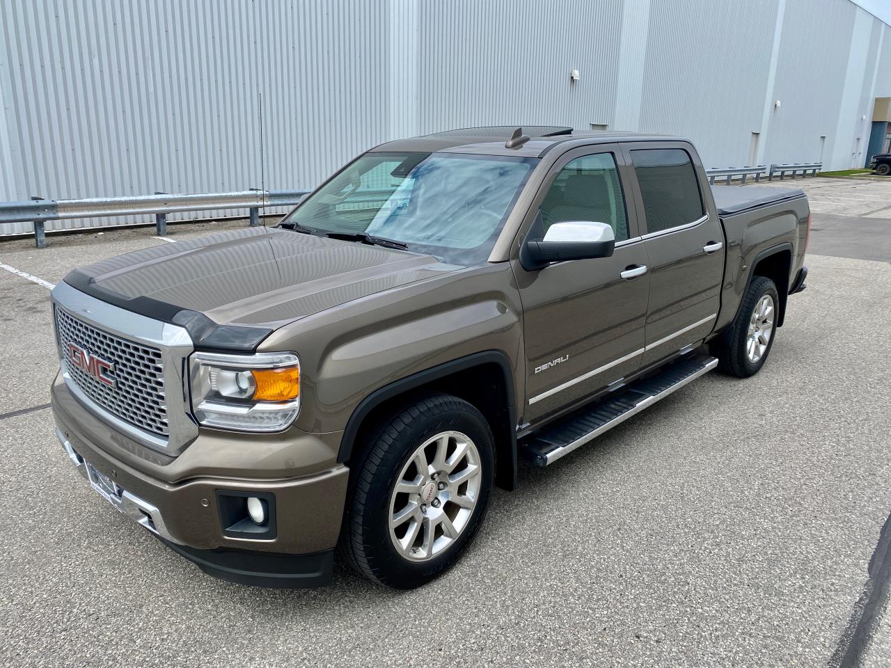 2015 GMC Sierra 1500 Denali - Fully Appointed
