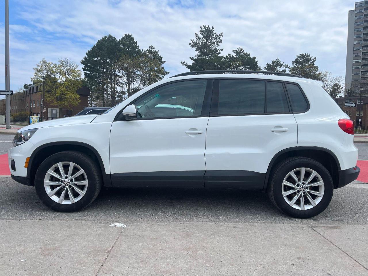 2015 Volkswagen Tiguan Bluetooth-Bk Cam-Cruise Control-Moonroof-HeatSeats Photo4