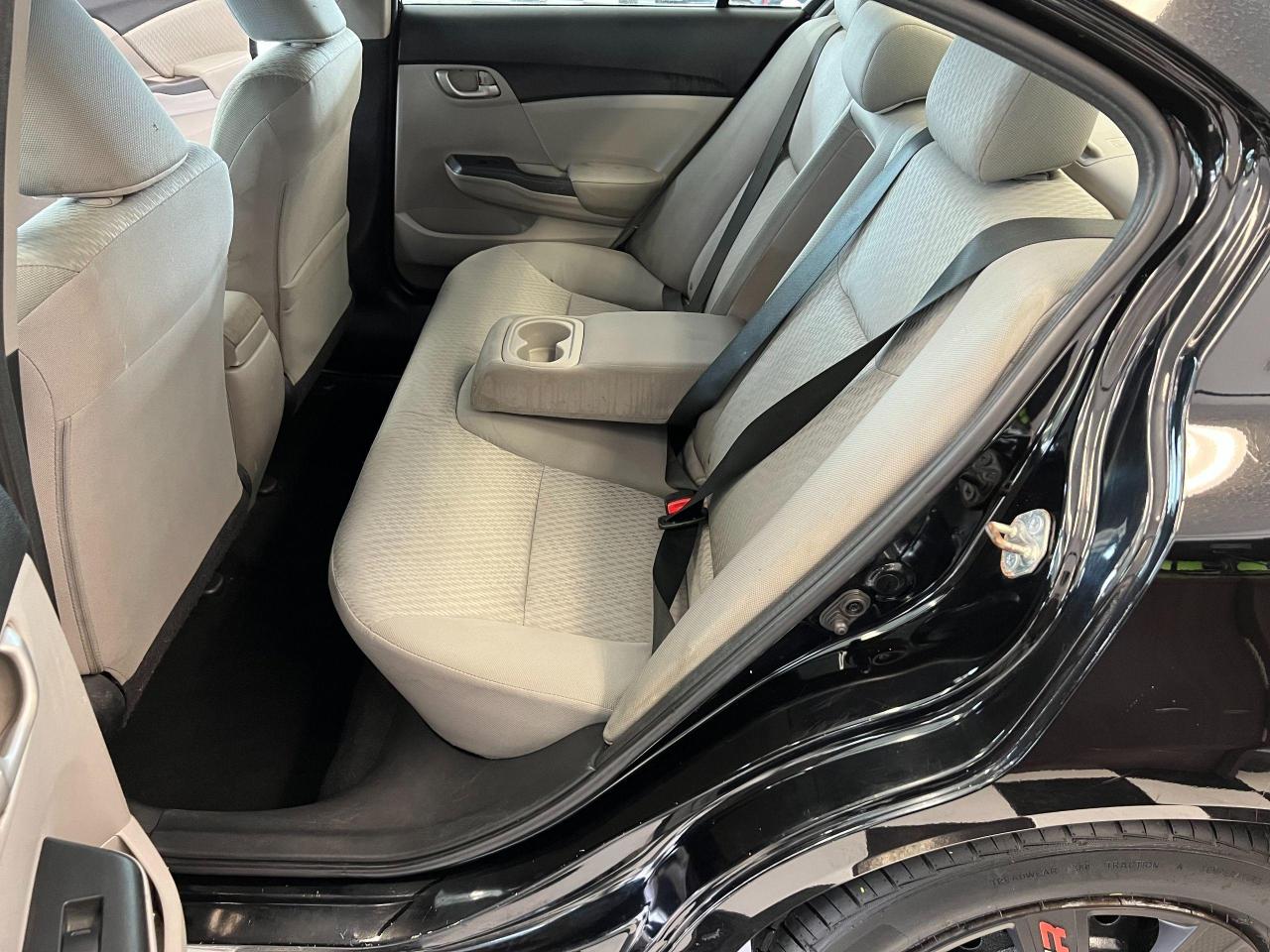 2015 Honda Civic LX+A/C+Camera+Heated Seats+New Tires+CLEAN CARFAX Photo80