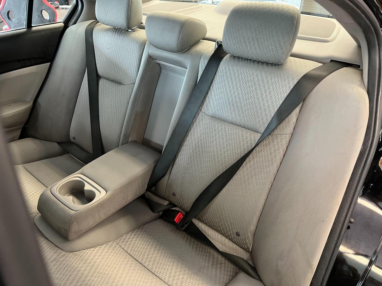 2015 Honda Civic LX+A/C+Camera+Heated Seats+New Tires+CLEAN CARFAX - Photo #24