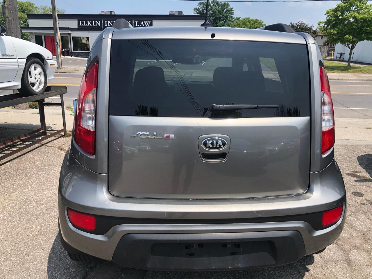 2013 Kia Soul 5dr Wgn Auto 2u Photo2